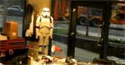 Ein weiterer verrückter Jedi-Robe.com - Stormtrooper Kunde (Englisch)